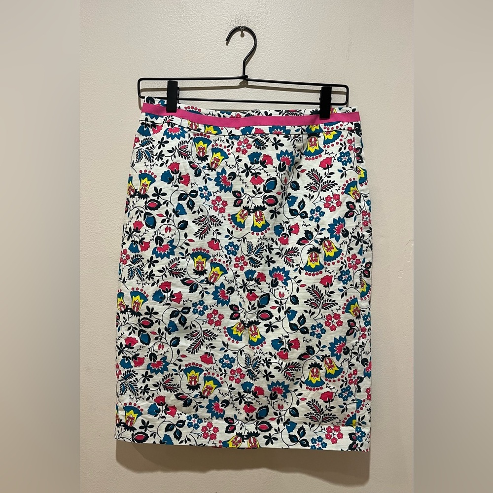Boden White Floral Pencil Skirt with Pink Trim